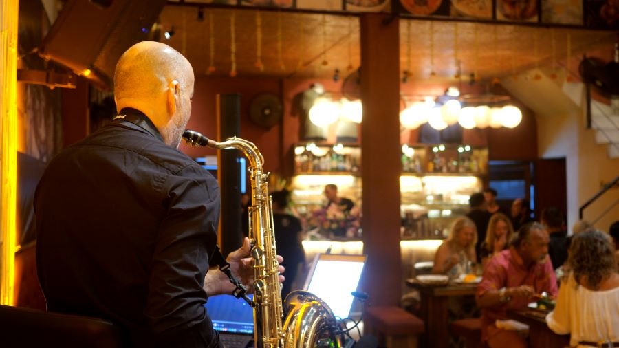 Romantic saxophone atmosphere at a restaurant in Ubud