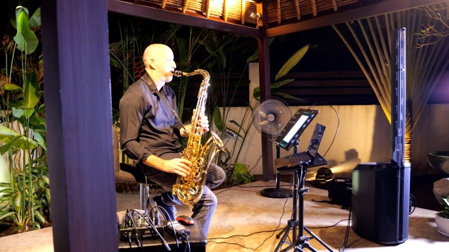 Private villa saxophone live music in Bali