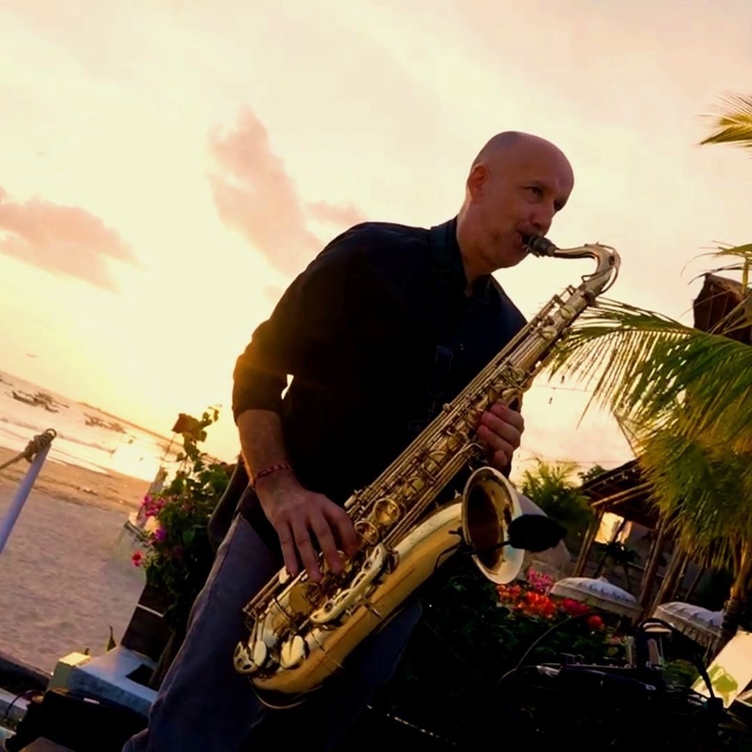 Romantic saxophone music for sunset in Bali