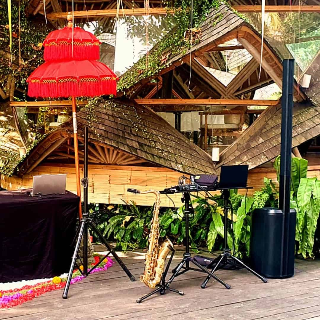 Saxophone live music for a VIP evening at a Bali resort