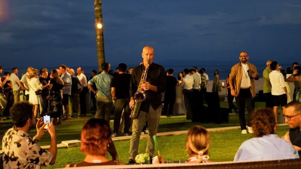 Bali entertainment saxophonist for a high-ended coporate summit at Nusa Dua