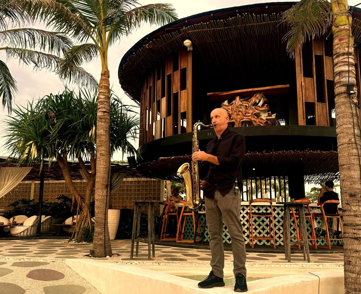 Bali entertainment with live saxophone during New Year&rsquo;s Eve at Moonstone Beach Lounge
